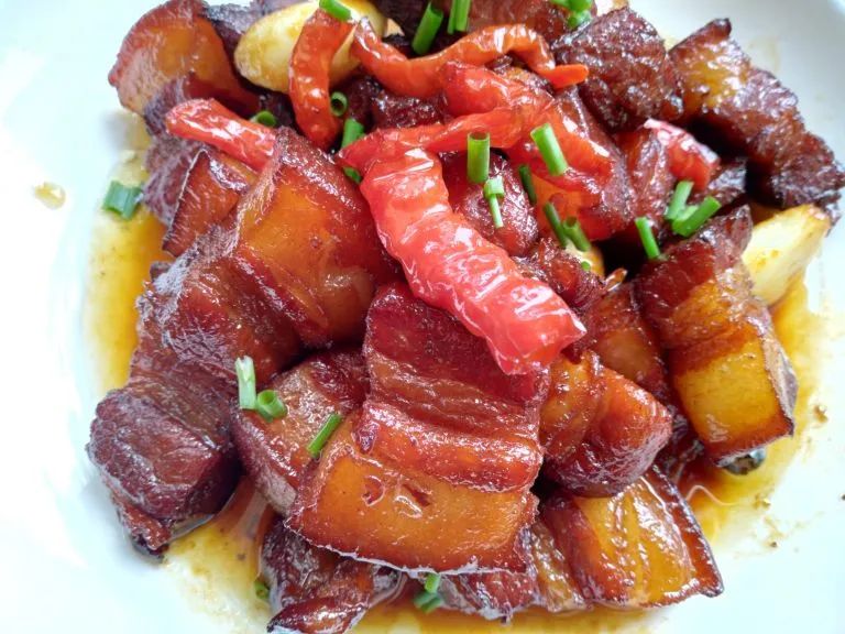 湘式红烧肉的正宗做法，浓油赤酱，香糯美味，入口即化，全家老少都爱吃！