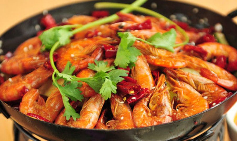 香辣虾怎么做才好吃？教你香辣虾的正宗家常做法，鲜辣爽口，解馋味美，做一大盘都不够吃！