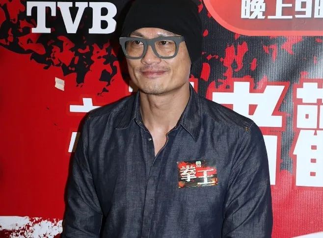 黄德斌默认拍港版《大叔的爱》，离巢TVB发展多元，越老越有型