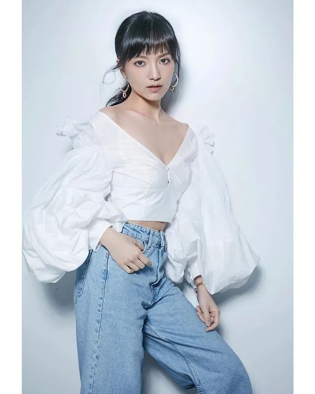 前TVB女艺人签约古天乐&寰亚新公司，成Angelababy师妹