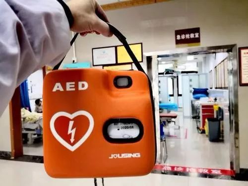 微信悄悄上线寻找附近AED功能 关键时刻可以救命