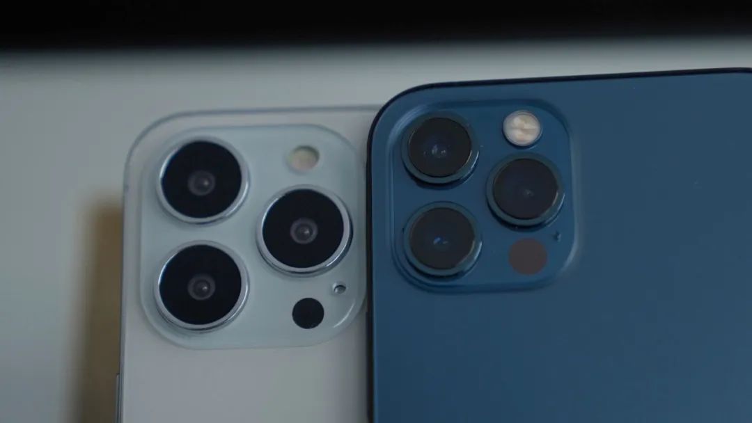 iPhone 13 Pro 有新配色，黑色是不变的经典