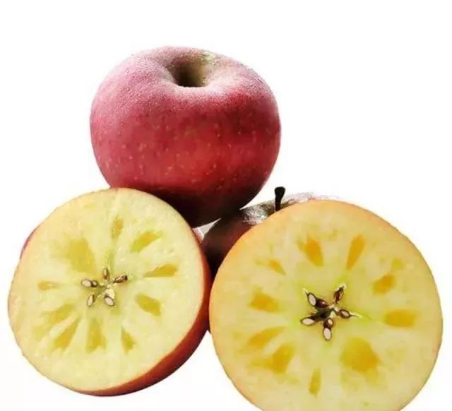 晚上吃苹果好吗？营养师告诉你，一天中吃苹果的最佳时间表
