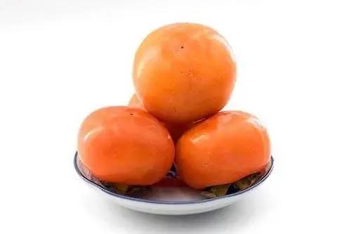 多人吃柿子险丧命！医生：这7种水果千万不能这么吃