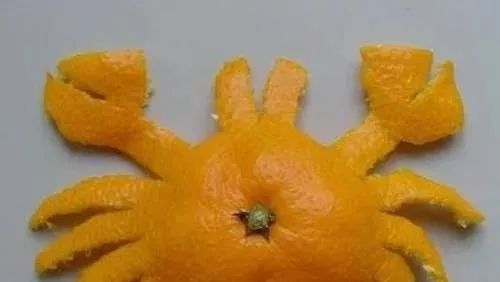 橘子吃完皮别扔，用来泡水喝，身体会收获5个“好处”