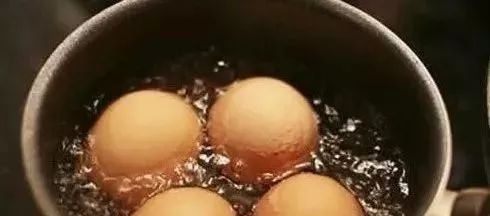 早上爱吃煮鸡蛋的人，长寿不会远离你，但切记“2不”，早知早好
