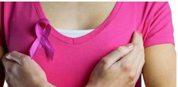 女人有乳腺增生，不妨多吃这3样食材，助你乳房健康，不“打结”