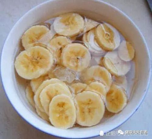 香蕉和此物一起煮，等于“天然泻药”，肠道通畅了，肚子越吃越瘦