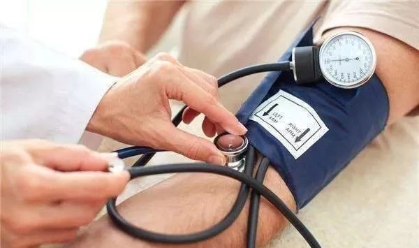 高血压遇到了天然克星，常吃点此几物，血压降、血管通畅更长寿