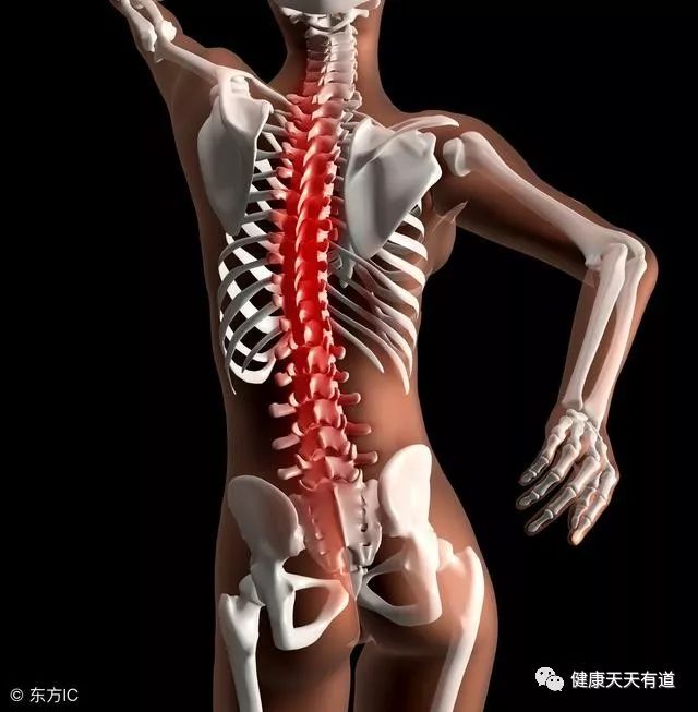 强直性脊柱炎是什么病？张嘉译、周杰伦都被它缠上了，疼起来要命