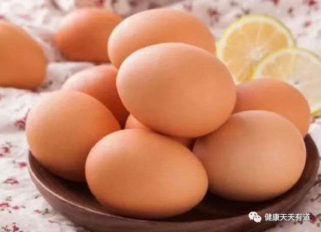 鸡蛋和它一起吃，小心致癌，很多女性特别爱这样吃