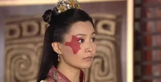 中国历史上的四大丑女，相貌丑陋却活出了自己的精彩，令人钦佩