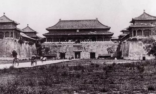 中国历史上故宫遭受过三大劫难，最后都安然无恙，首当其冲的便是雷电