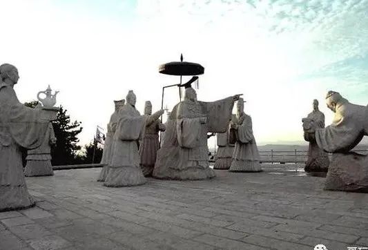 中国历史上五位奇人：诸葛亮、袁天罡靠边站，据说第一可能还没死！