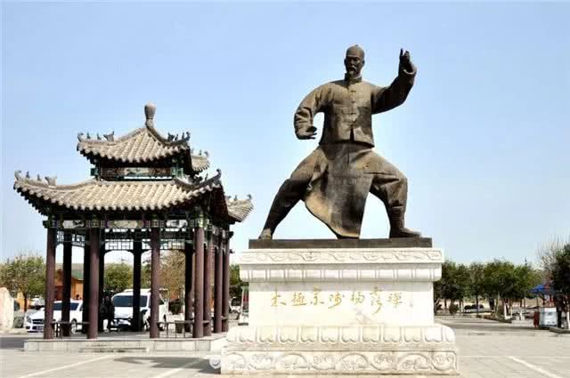 中国历史上“五大功夫高手”，李小龙竟没上榜，排位第一从无败绩