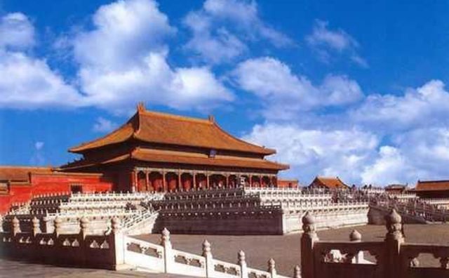 中国历史上故宫遭受过三大劫难，最后都安然无恙，首当其冲的便是雷电