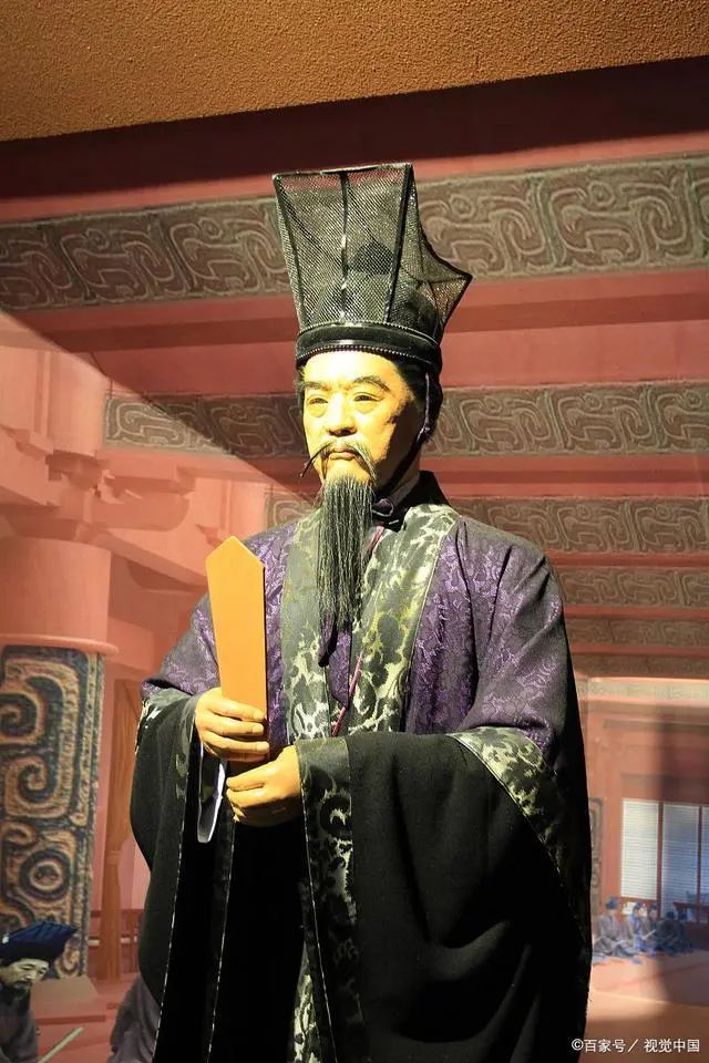 中国历史上的奇葩皇帝出生便被送入监狱，17岁却当上了皇帝，还成就了大汉盛世