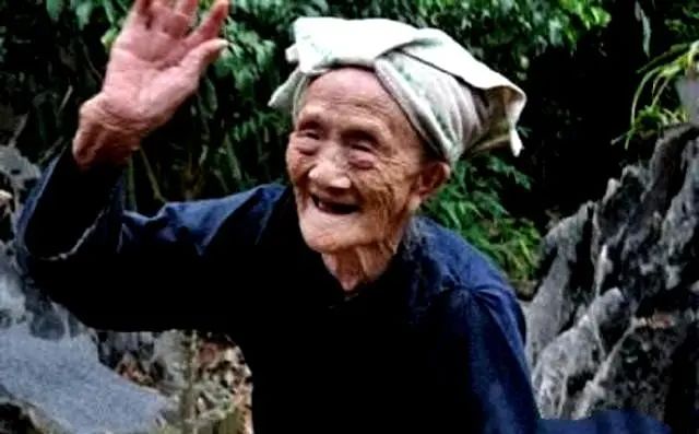 中国历史上的“4大寿星”，加起来快1200岁，最年轻的都活了210岁