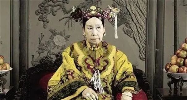 中国历史上四大败家女，排第一的是谁？