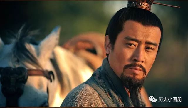 刘备作为汉朝皇室后裔，既然沦落到卖草鞋，原来是这样