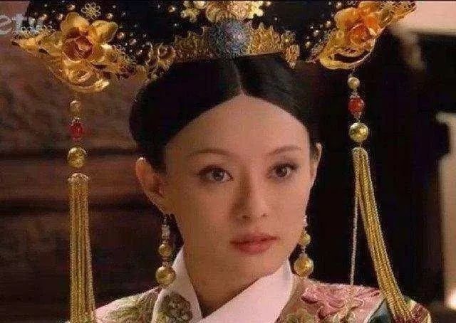甄嬛传：皇后说到唐朝武媚娘时，皇帝的表情已经相信了皇后