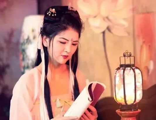 现实版叶轻眉：疑似穿越清朝，她仅活29岁，却惊艳世界200多年