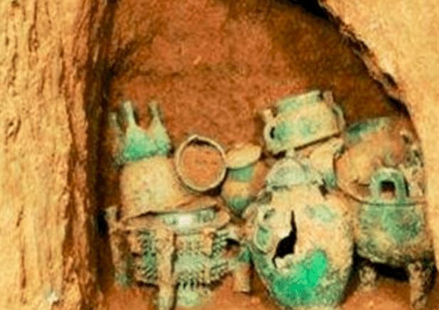 山东一座千年古墓中发现姜子牙神秘铭文，专家说：将彻底改写历史