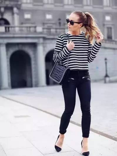 秋冬季，黑色裤真是每个女人的万能百搭款！7款完美百搭造型！