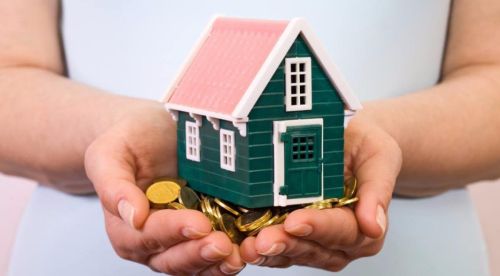 贷款买房会看到房产证吗