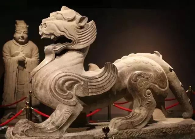 为什么中国不产狮子，历代匠人却设计出石狮子守门！