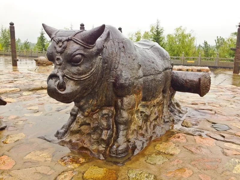 黄河惊现30吨镇河铁牛，历经仍然千年不锈不坏