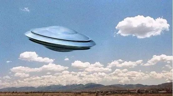 一波未平一波又起！印尼发现巨型UFO，已坠入印尼海域