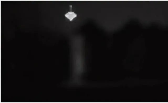 国际空间站又发现了“UFO”？这回有照片，大致可看出外形轮廓