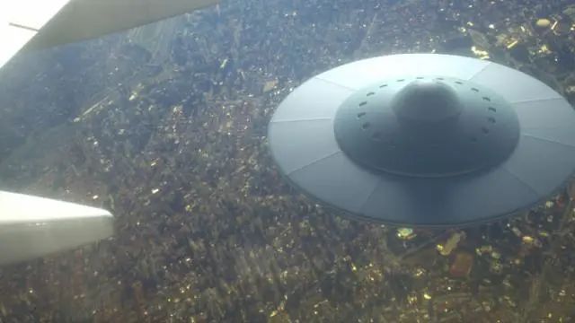 中国疑似拍到“UFO”，飞行历程分为4个阶段？外星人是否真的存在