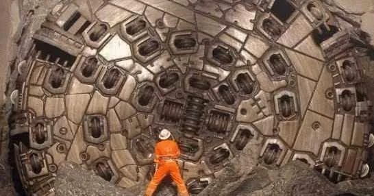 考古学家发现长达4000公里的地下隧道,或是外星人留下的神奇建筑