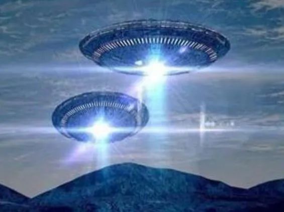 美国首次揭秘三个UFO视频，颠覆人们对科学认知，外星人有多厉害