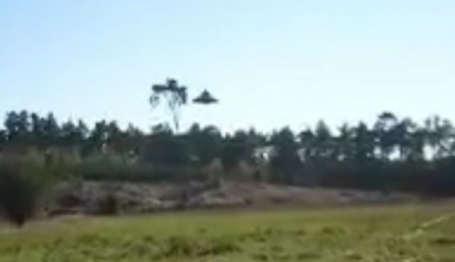 波兰男子拍到罕见UFO清晰照，像悬浮空中的陀螺，结构十分明显