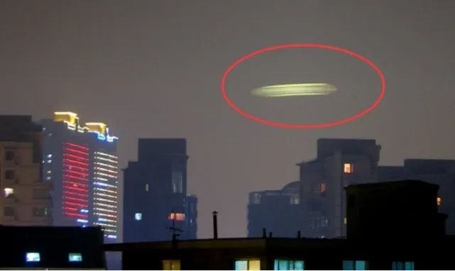 凌晨3点大连出现不明飞行物，为何UFO频繁到访大连？