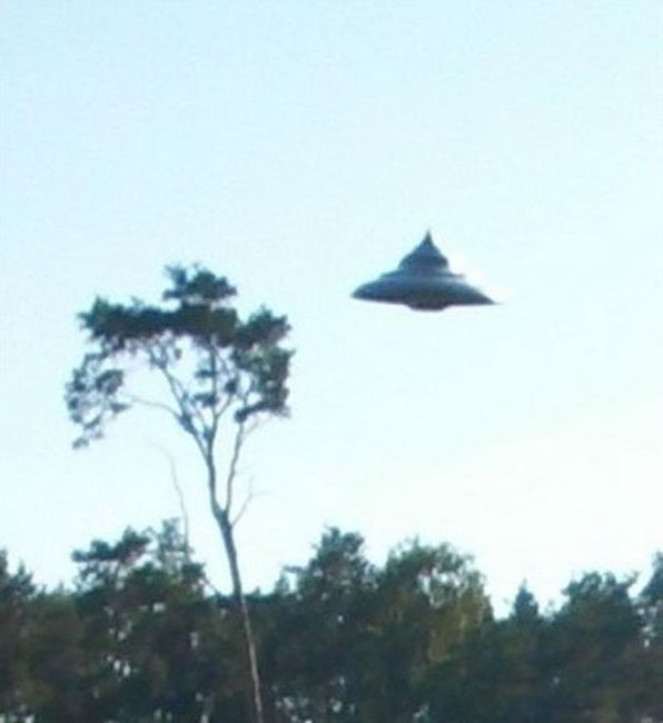 40年来最清晰UFO照片出炉！轮廓细节清晰可见，专家：目前最佳