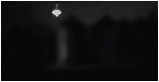 国际空间站再次发现UFO，可清晰看见轮廓，是外星人在窥视吗？