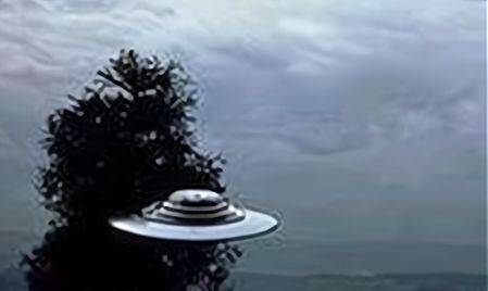 奇怪！有人目击UFO，并在空中盘旋，“他们”想干嘛？