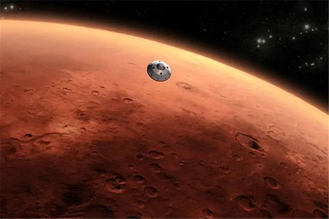 好奇号传回新照片，火星上疑似发现“巧克力”，外星人吃剩的？