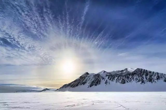 南极冰川融化，科学家却发现了“新东西”，人类该提高“警惕”了
