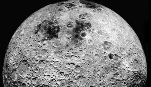 霍金曾多次警告：人类不要登月，月球背面有外星人的基地！