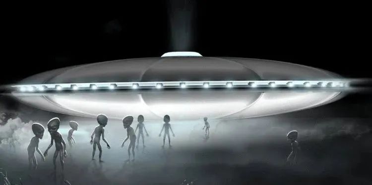 上海上空出现“巨大的三角形UFO”这是美国航天局也见到过的UFO
