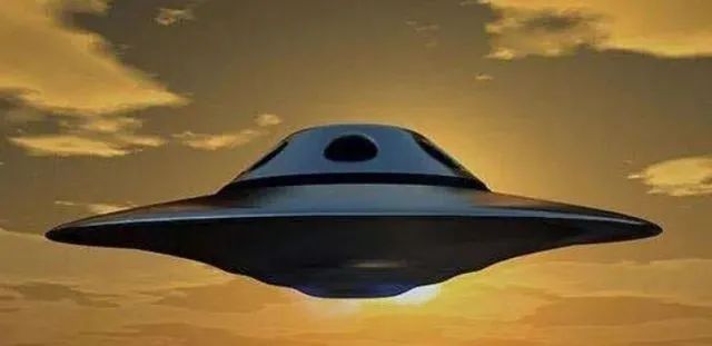 科学家：外星人正在驾驶着宇宙飞船向地球飞来,他们有什么意图?