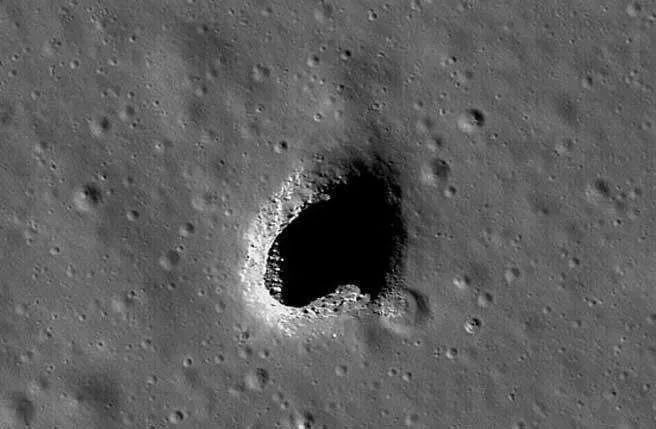 科学家发现人类移民月球及火星的新栖息地 熔岩洞穴