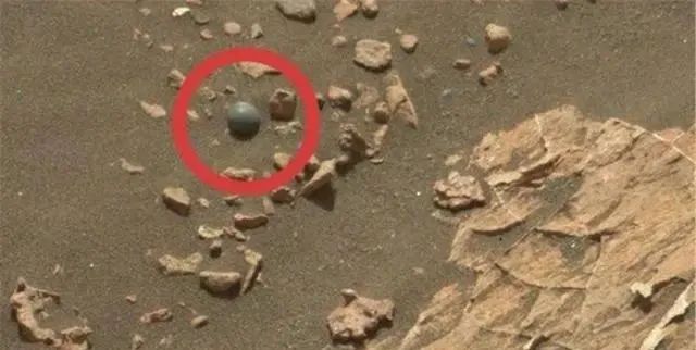 好奇号的新发现：火星表面出现一颗“弹珠”，轮廓清晰可见！