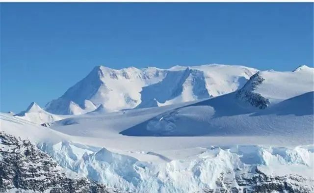 英国在南极发现怪异现象，引起科学家警惕，与外星人有关吗？