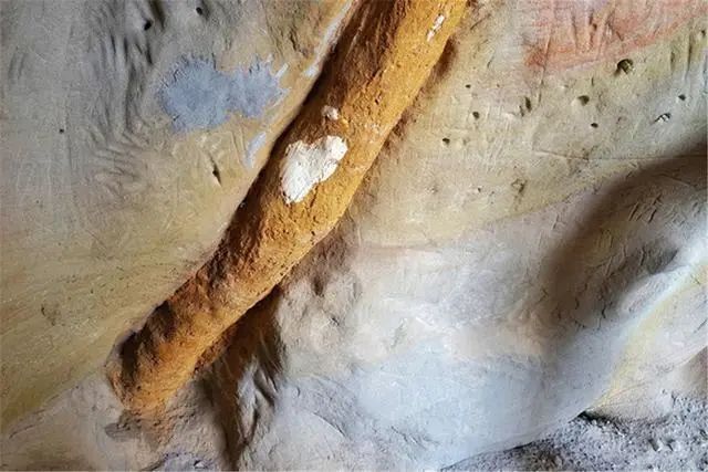 外星人来过地球？青海山洞中发现大量铁管，距今已有15万年！